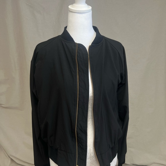 Alibon Fit Women’s Black Bomber Jacket Sz M Gold Zipper Athleisure Retro Travel - Picture 2 of 9